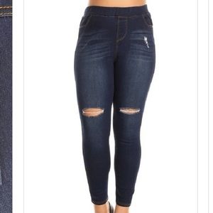JVINI Dark Distressed Jegging - plus size